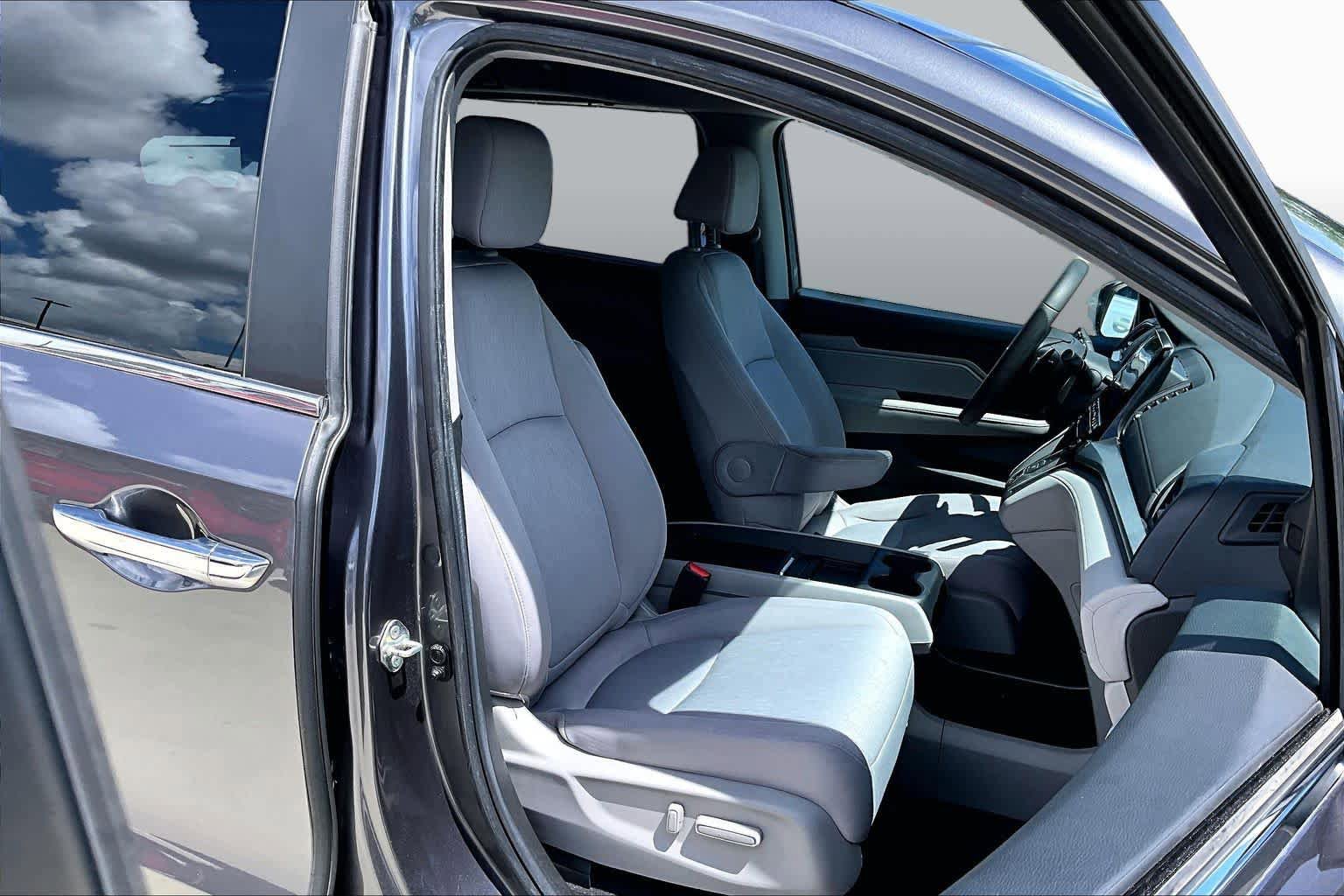 Used 2019 Honda Odyssey EX image 9