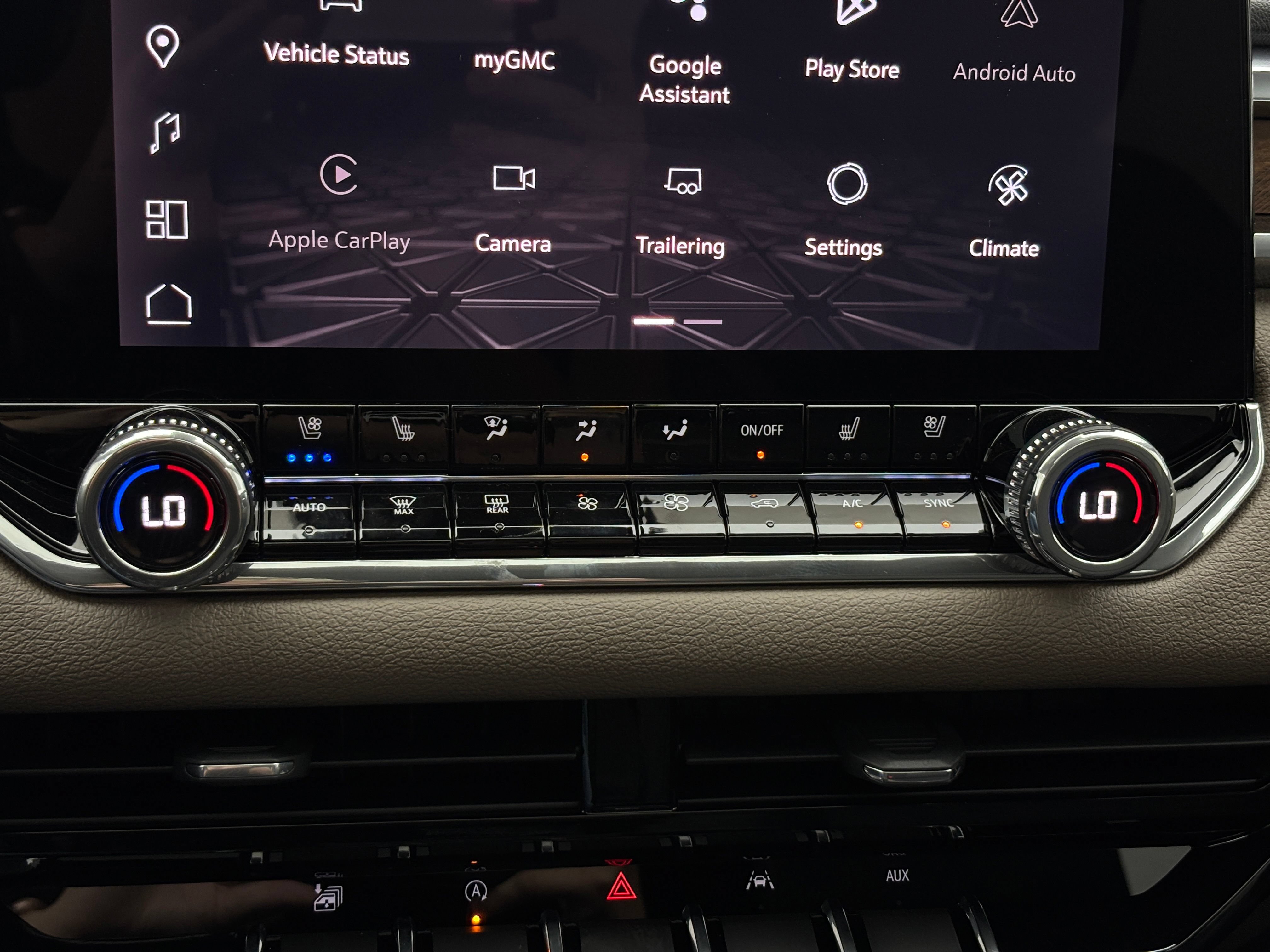 New 2026 GMC Canyon Denali w/ LPO, Black Badging Package AWD/4WD image 29