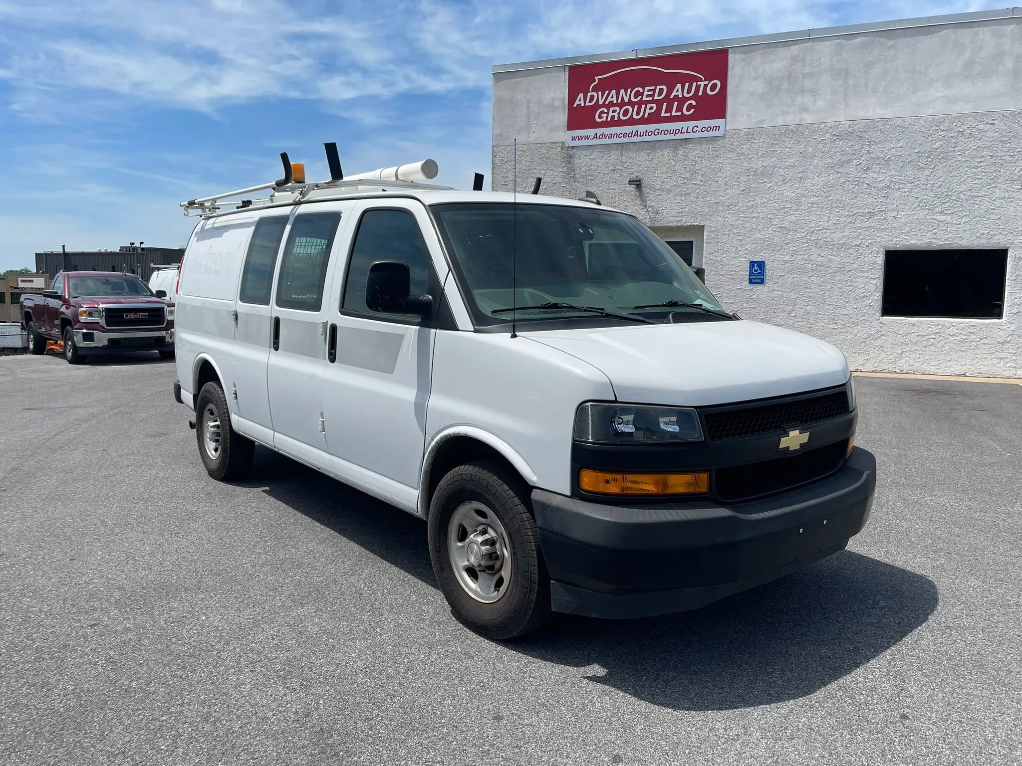 Used 2019 Chevrolet Express 2500 w/ Driver Convenience Package RWD image 1