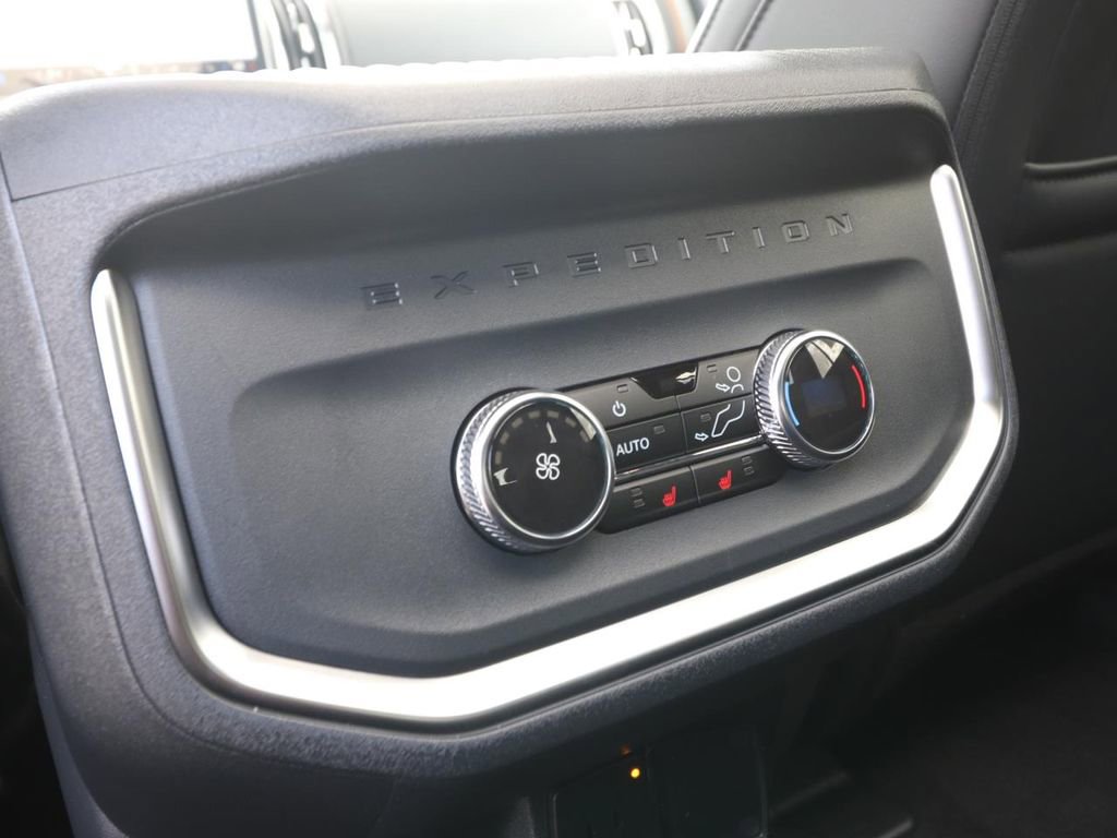 New 2026 Ford Expedition Tremor image 15