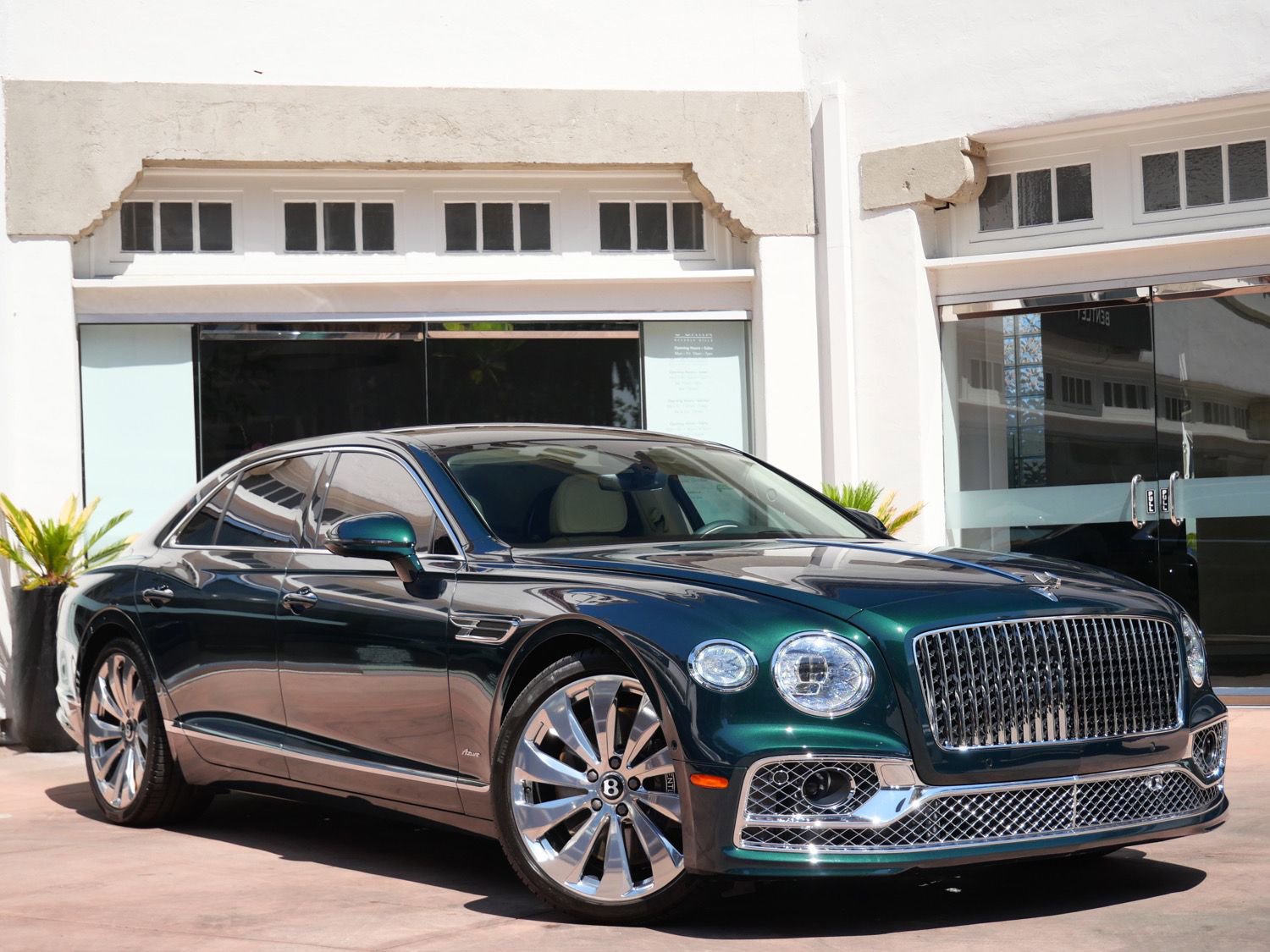Used 2024 Bentley Flying Spur Azure image 1