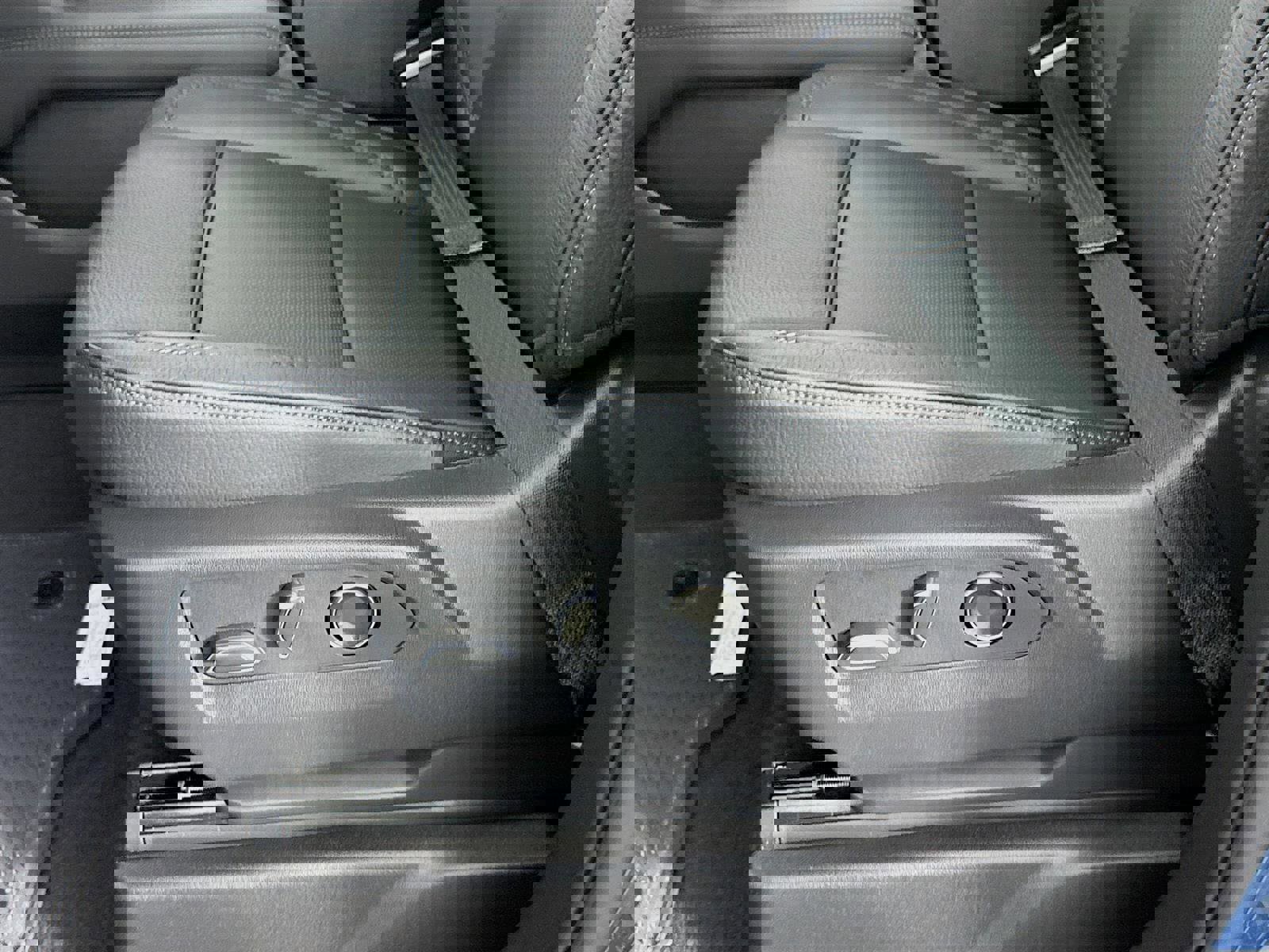 New 2026 GMC Yukon Denali image 21