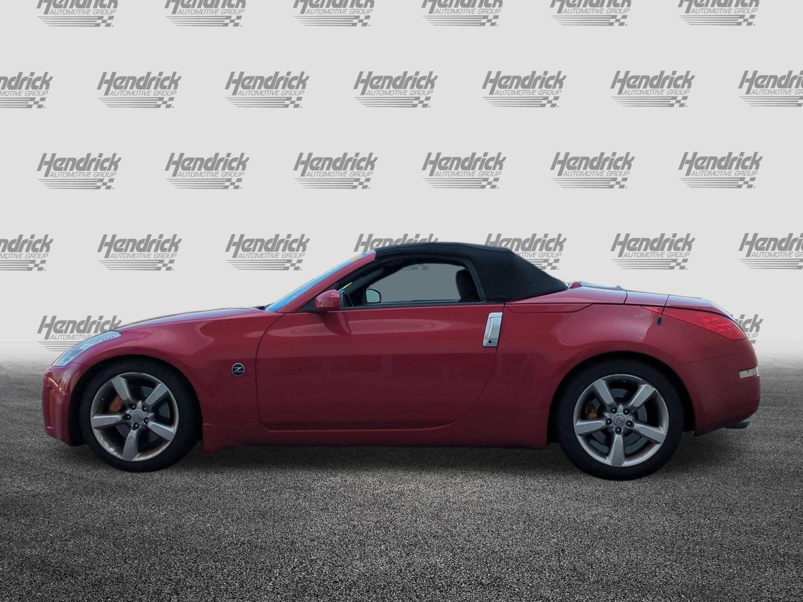 Used 2006 Nissan 350Z Grand Touring RWD image 7