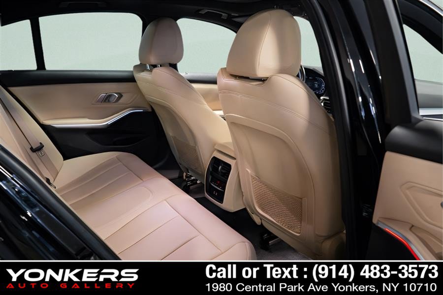 Used 2021 BMW 330e w/ Convenience Package RWD image 27