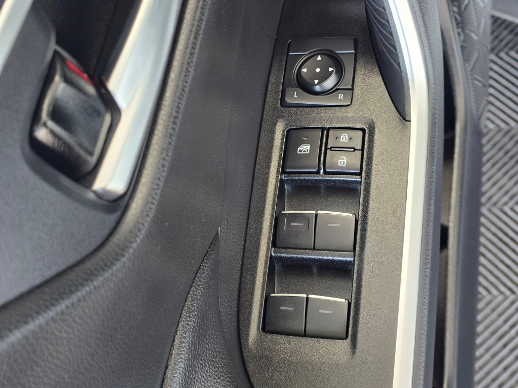 Certified 2025 Toyota RAV4 XLE AWD/4WD image 20