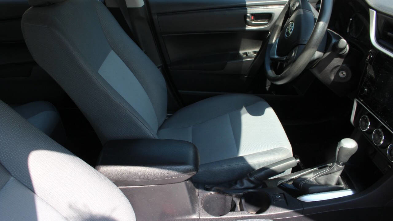 Used 2017 Toyota Corolla L image 18
