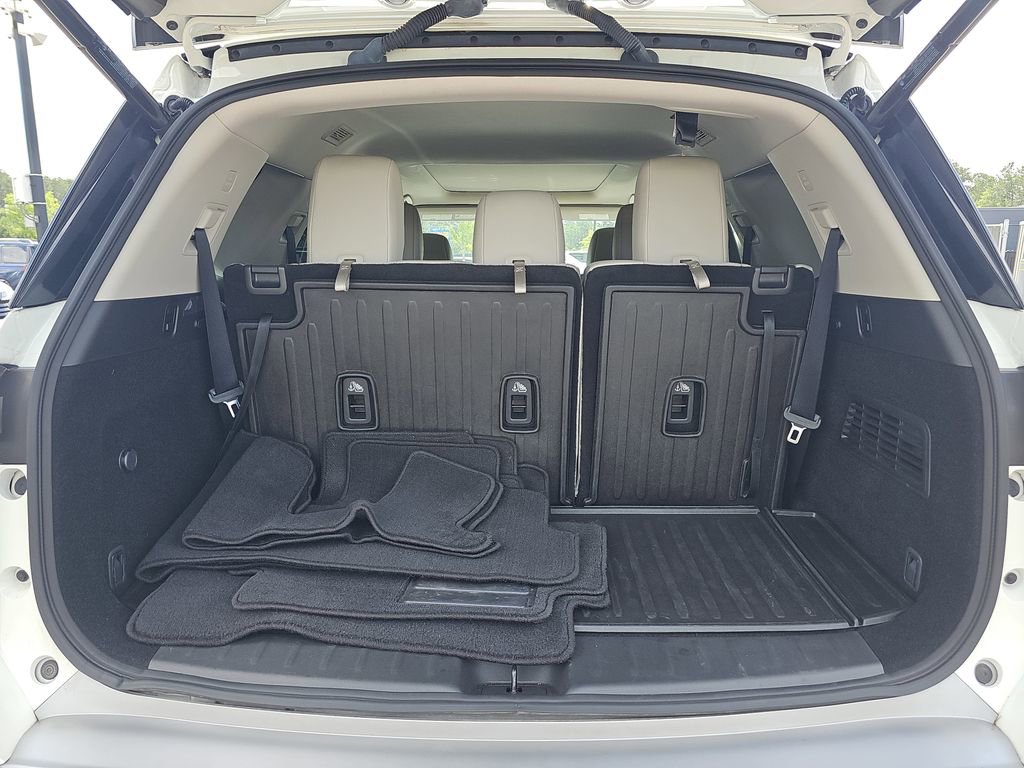 Used 2023 Nissan Pathfinder SL w/ SL Premium Package FWD image 17