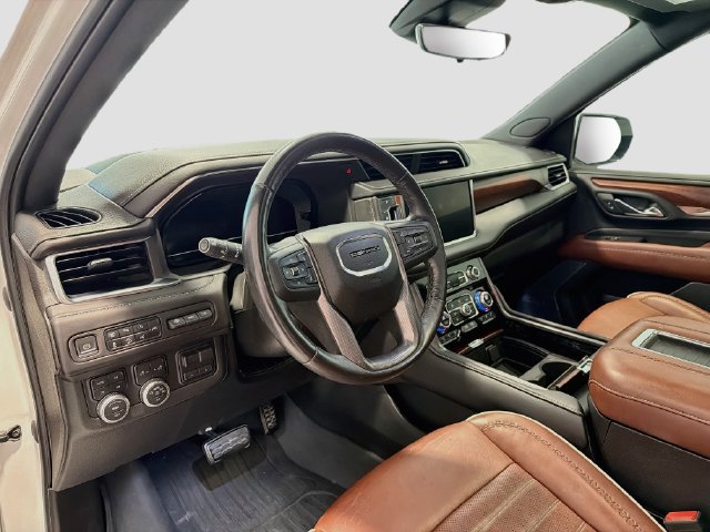 Certified 2023 GMC Yukon Denali Ultimate AWD/4WD image 9