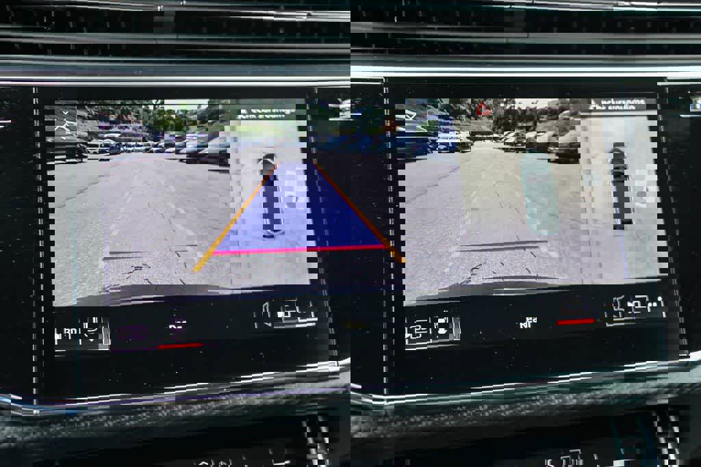 Used 2023 Audi RS Q8 image 21