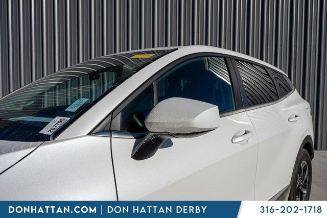 Used 2024 Kia Sportage LX image 24