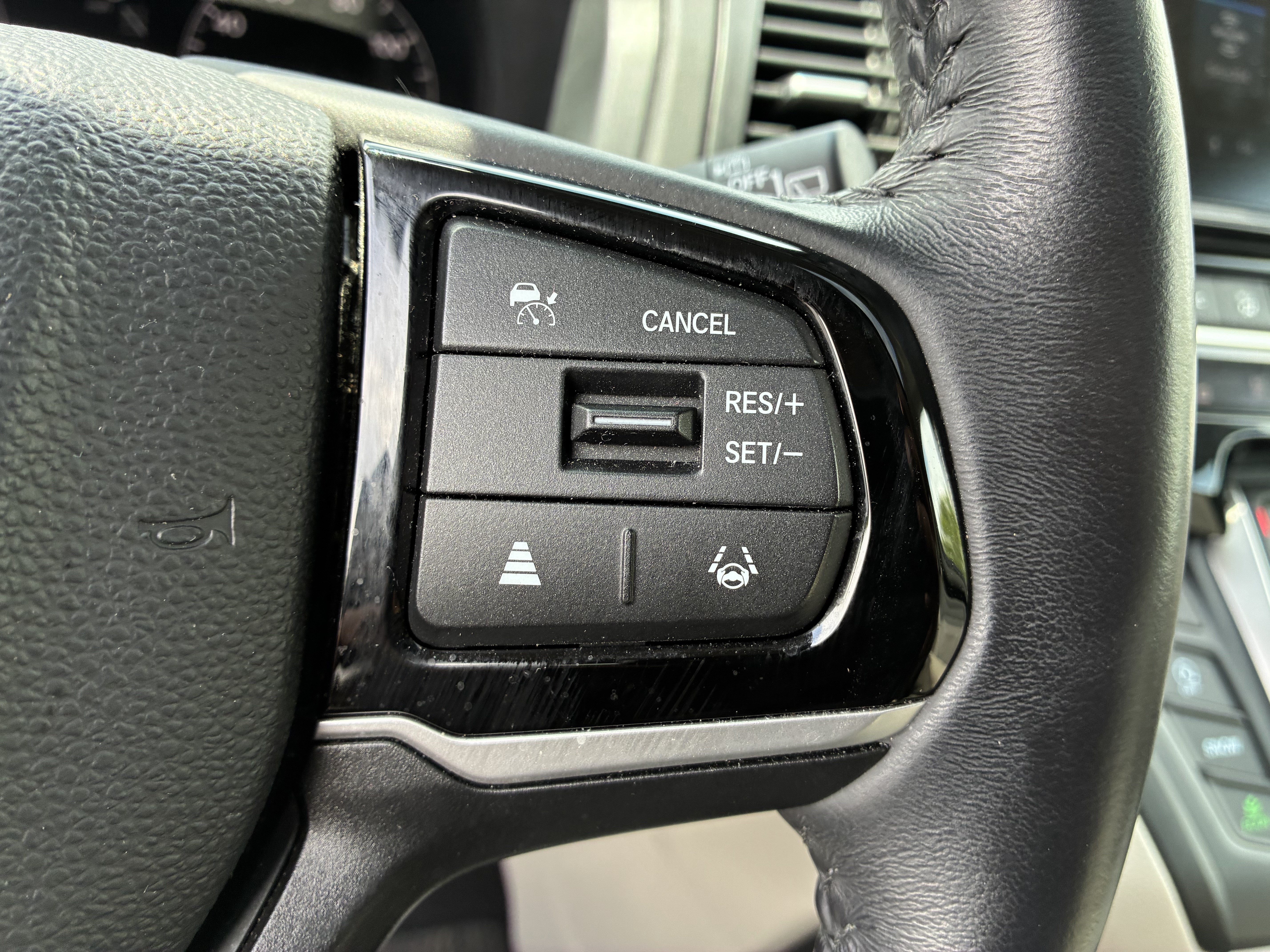 Used 2025 Honda Odyssey EX-L image 27