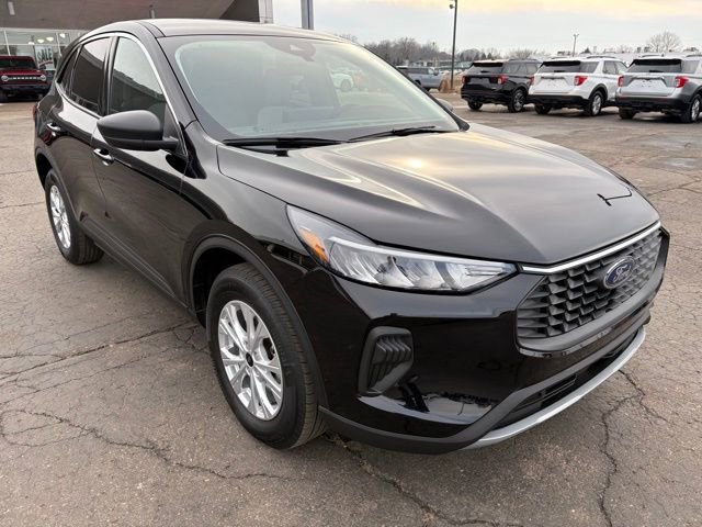 Used 2023 Ford Escape Active w/ Tech Pack #1 image 9