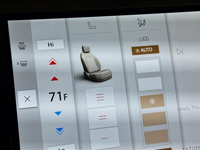 Used 2026 Land Rover Range Rover Evoque S image 23