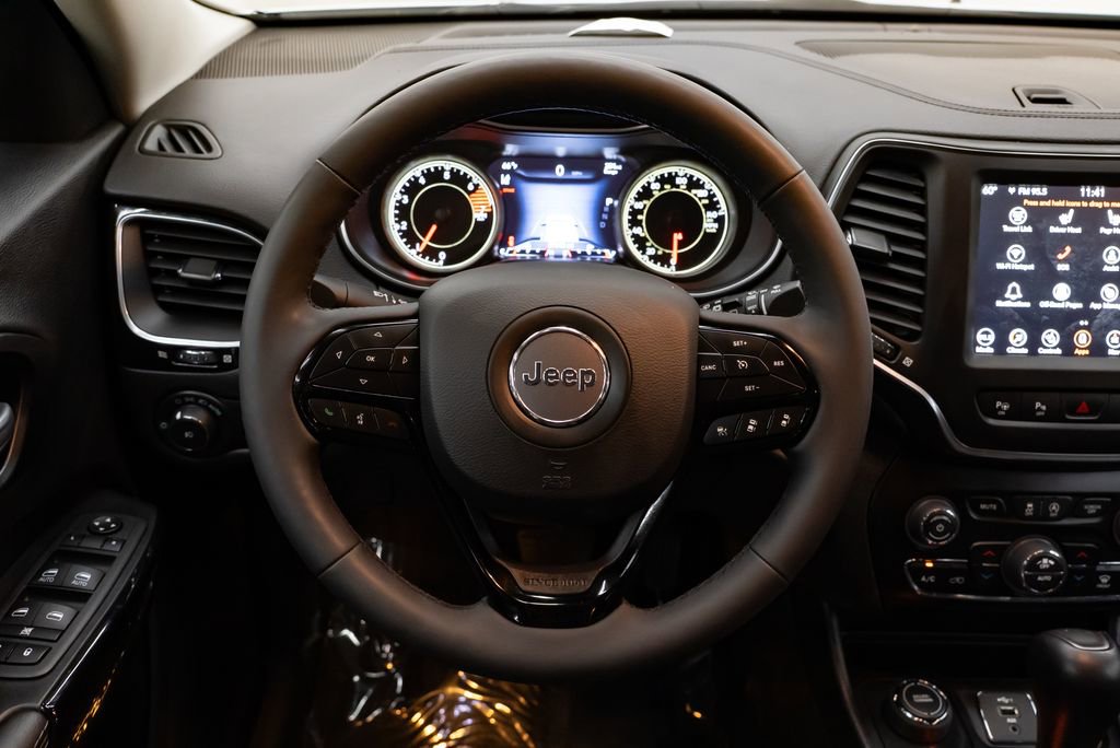 Used 2023 Jeep Cherokee Altitude Lux AWD/4WD image 14
