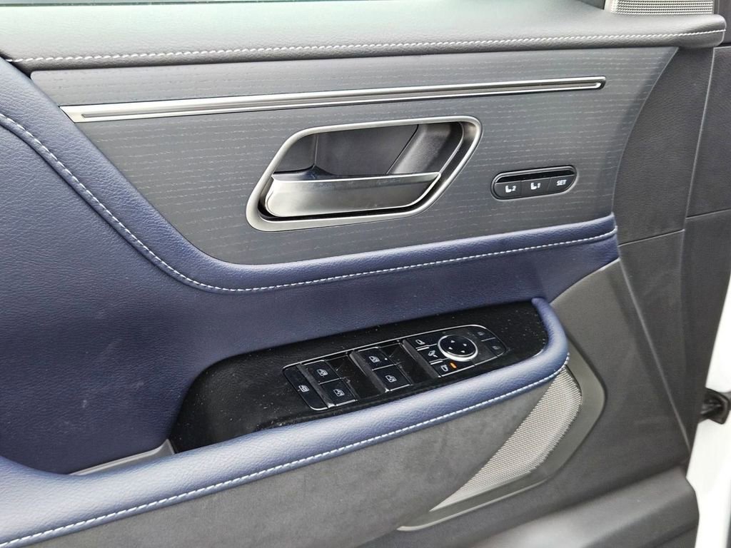 New 2026 INFINITI QX80 4WD image 16