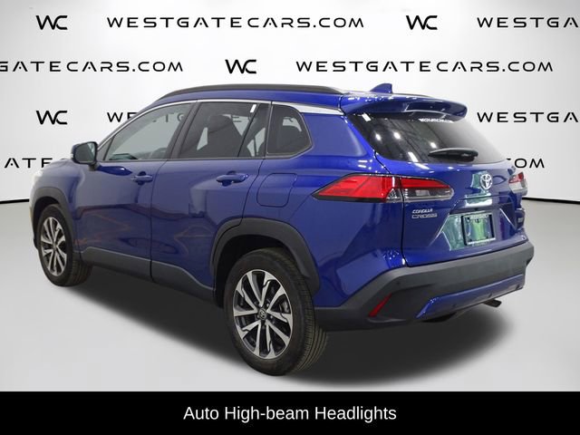 Used 2022 Toyota Corolla Cross XLE image 5