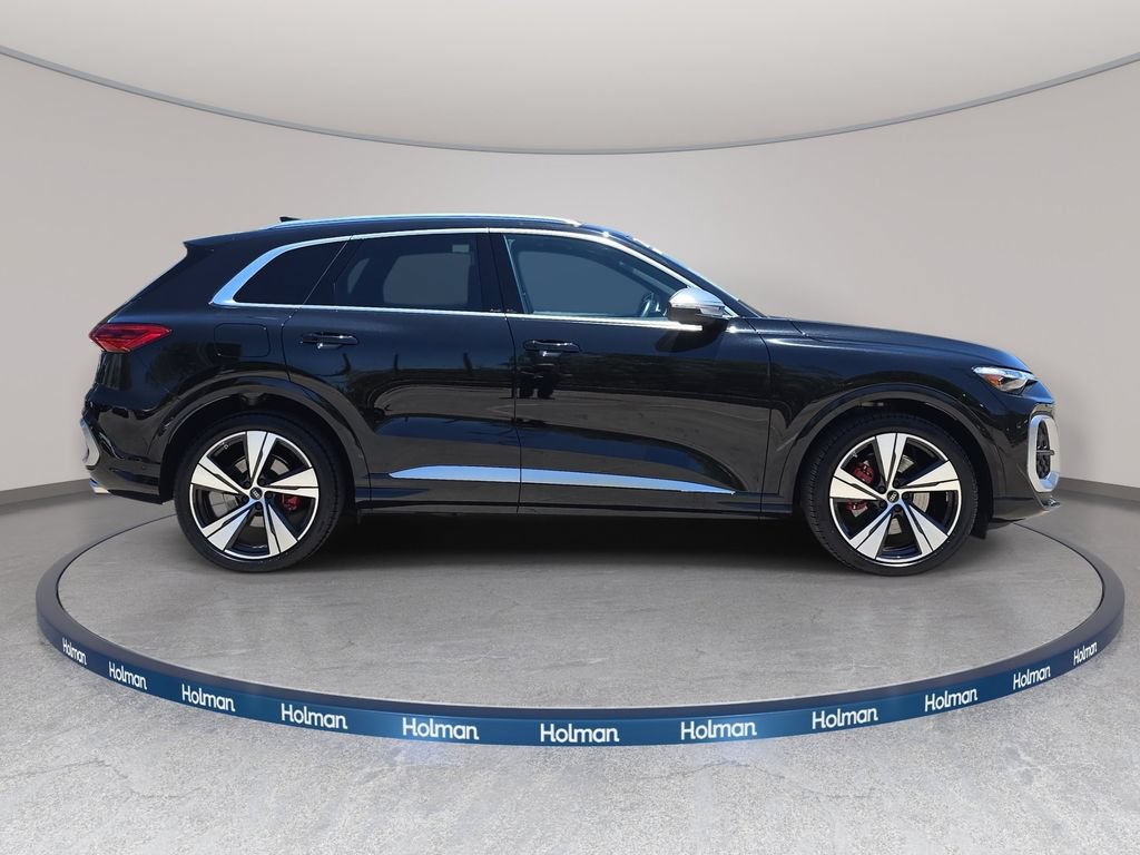 Certified 2025 Audi SQ5 Premium Plus w/ Premium Plus Package AWD/4WD image 4