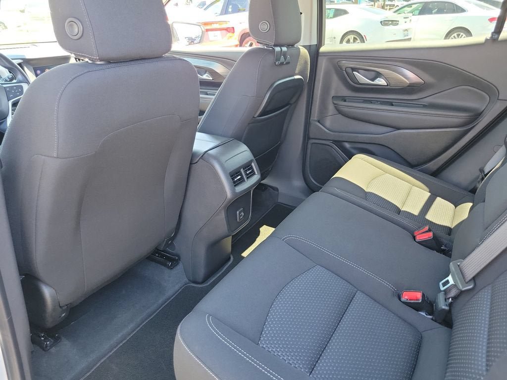 Used 2022 GMC Terrain SLE w/ Driver Convenience Package FWD image 13