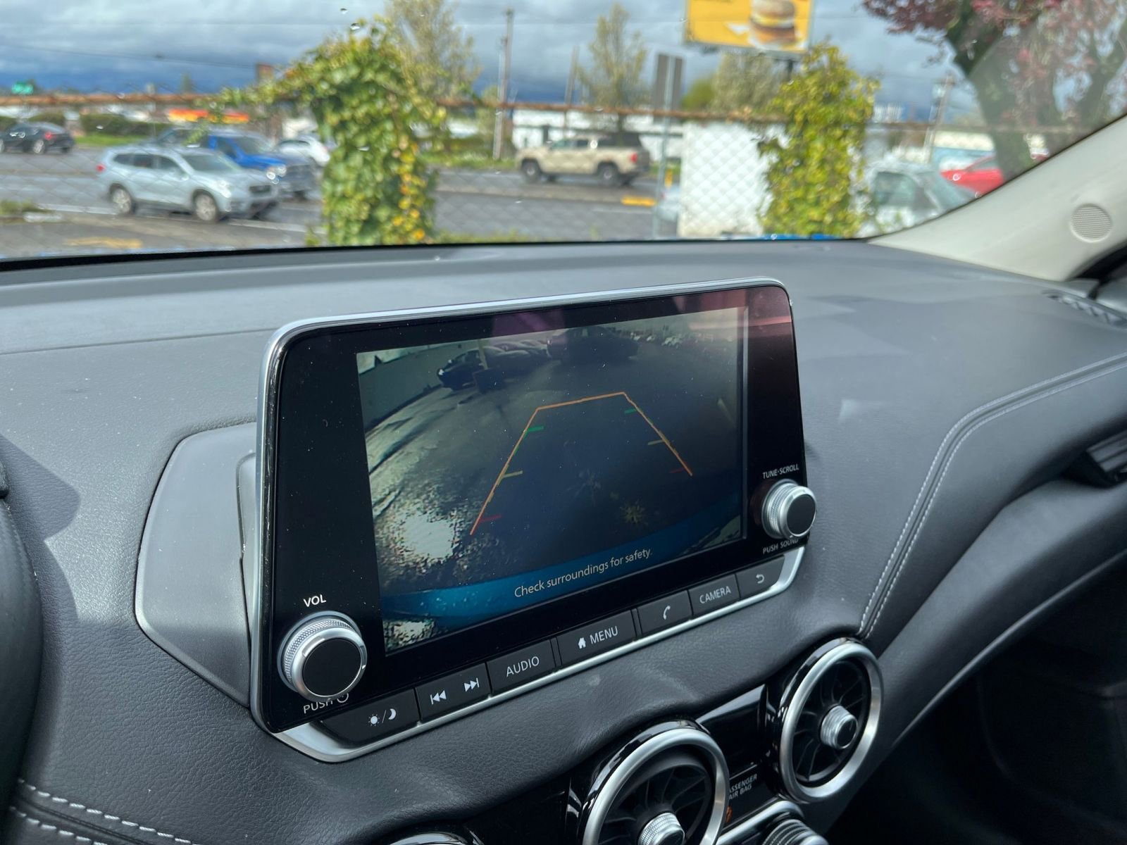 Used 2025 Nissan Sentra SV FWD image 22