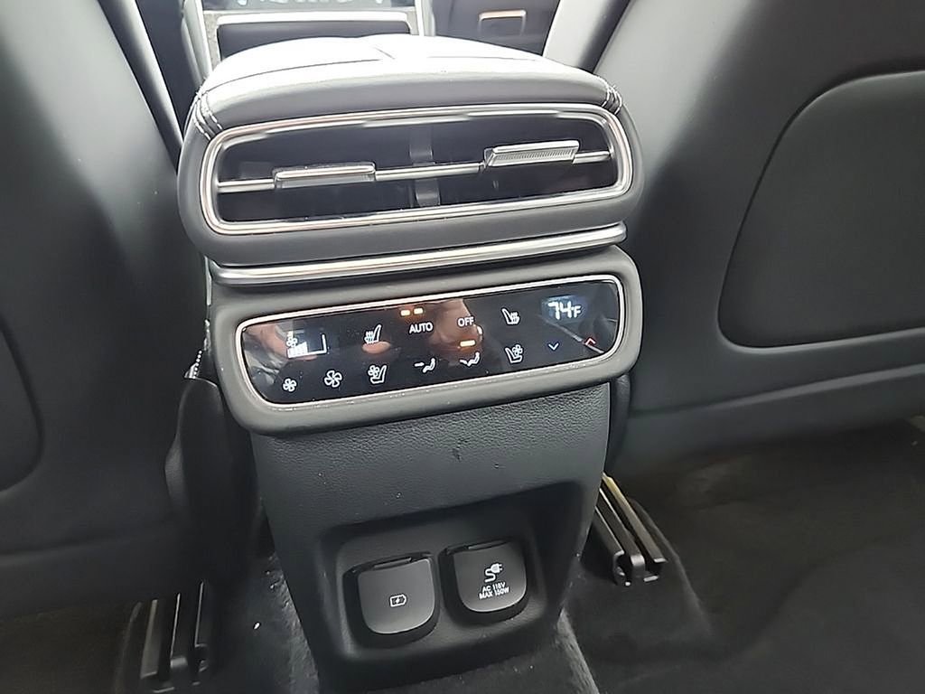 Certified 2025 Genesis GV80 3.5T e-SC image 27