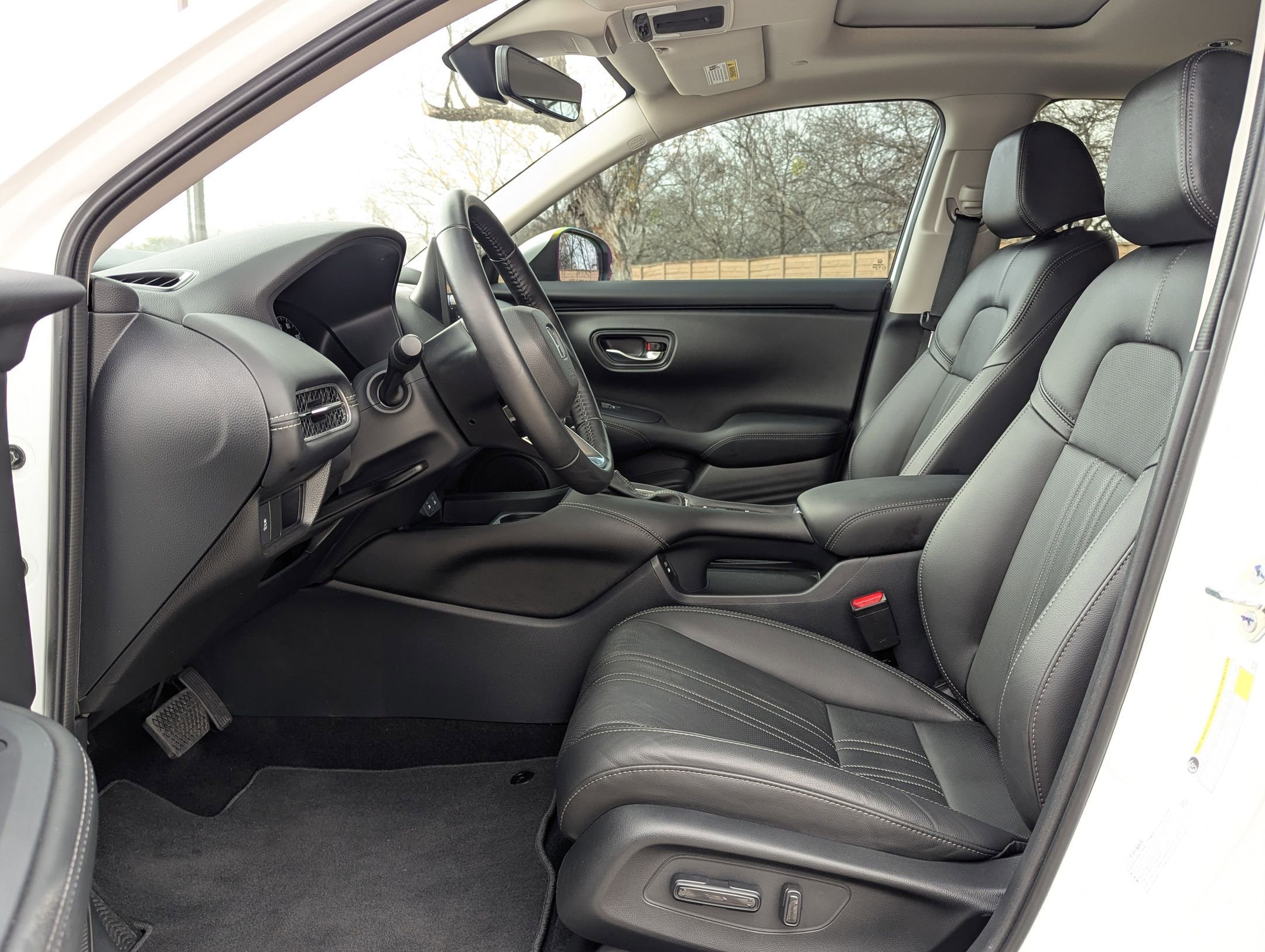 Used 2026 Honda HR-V EX-L image 10