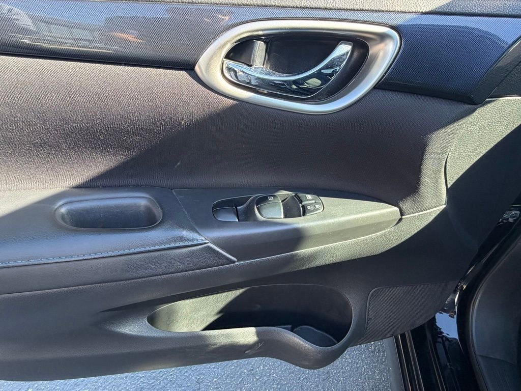 Used 2019 Nissan Sentra SR image 13