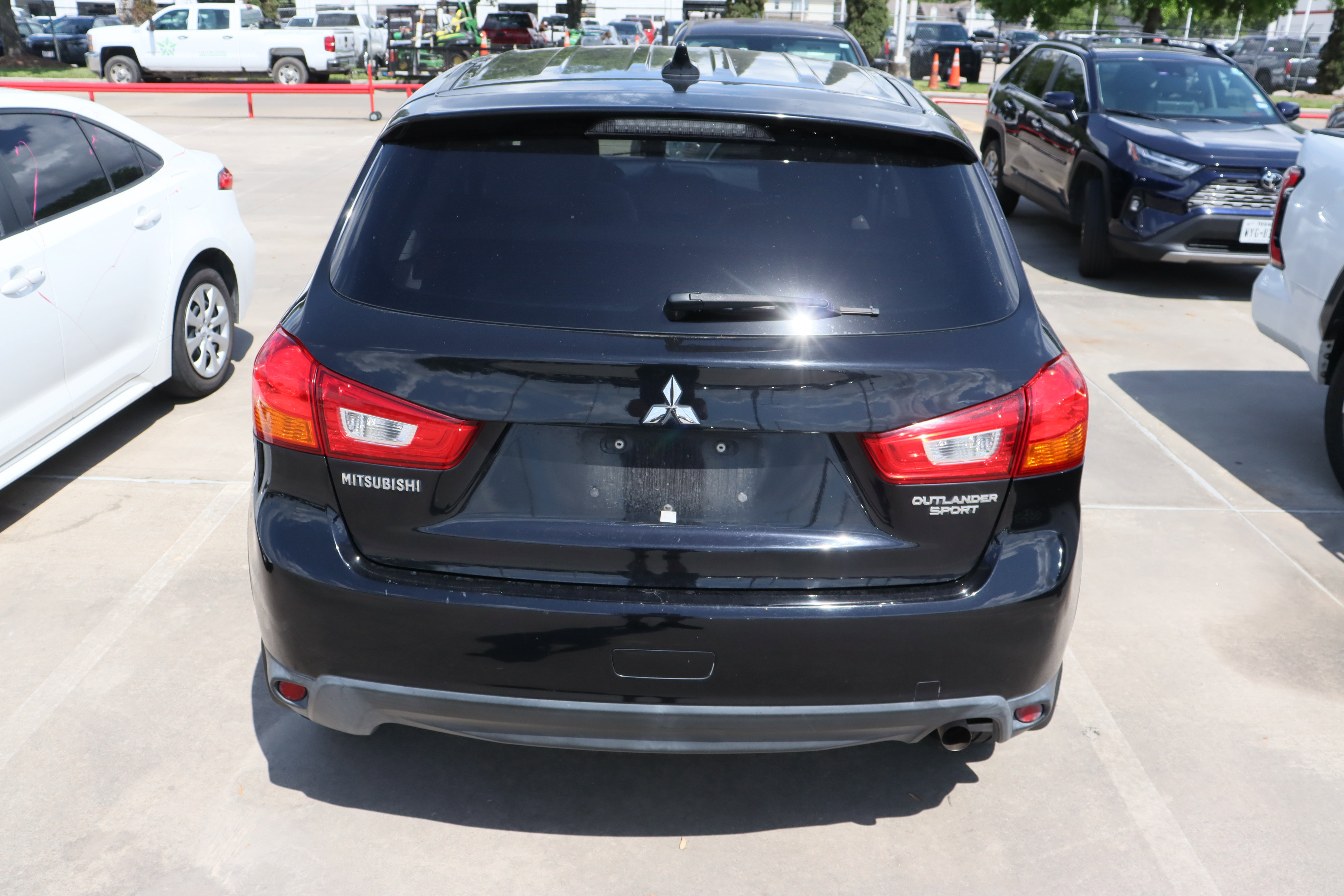 Used 2017 Mitsubishi Outlander Sport ES image 7