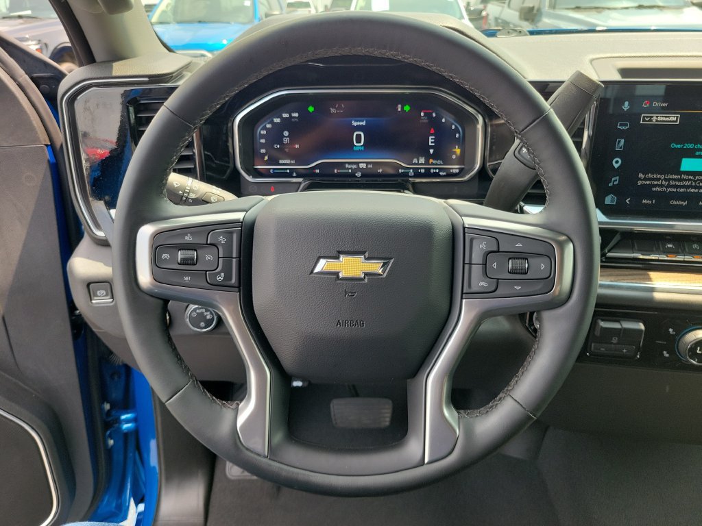 Used 2023 Chevrolet Silverado 1500 LT AWD/4WD image 23