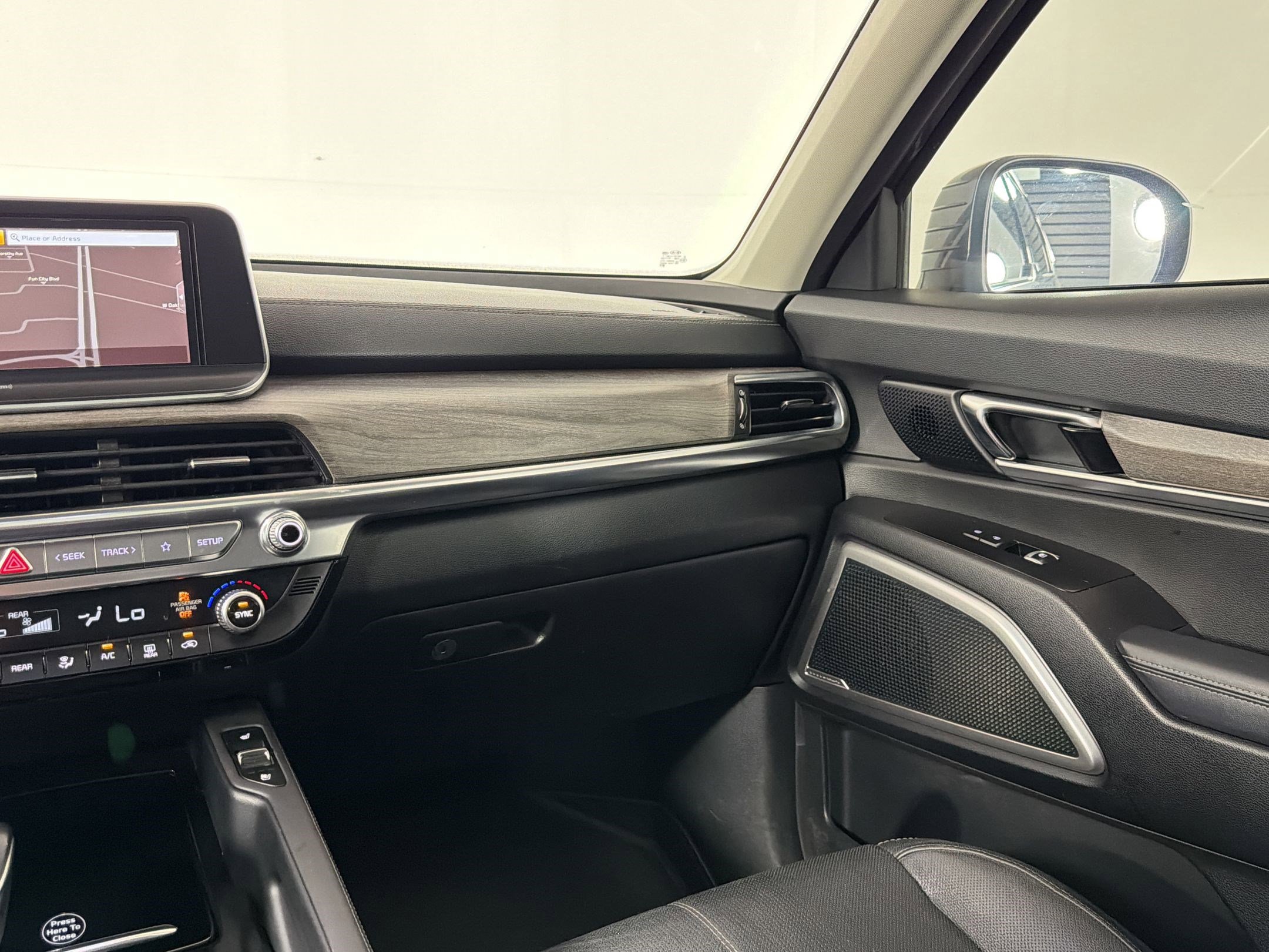 Used 2020 Kia Telluride EX w/ EX Premium Package image 28