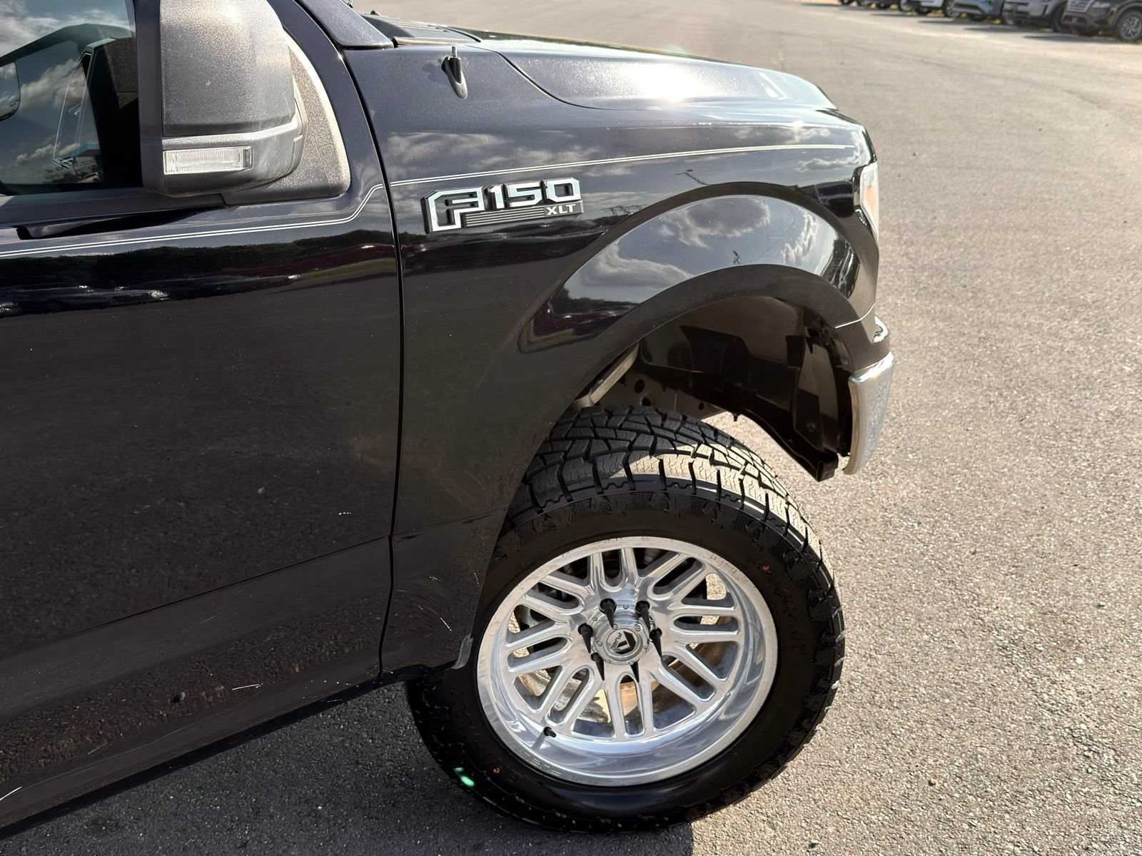 Used 2020 Ford F150 XLT w/ Equipment Group 302A Luxury AWD/4WD image 6