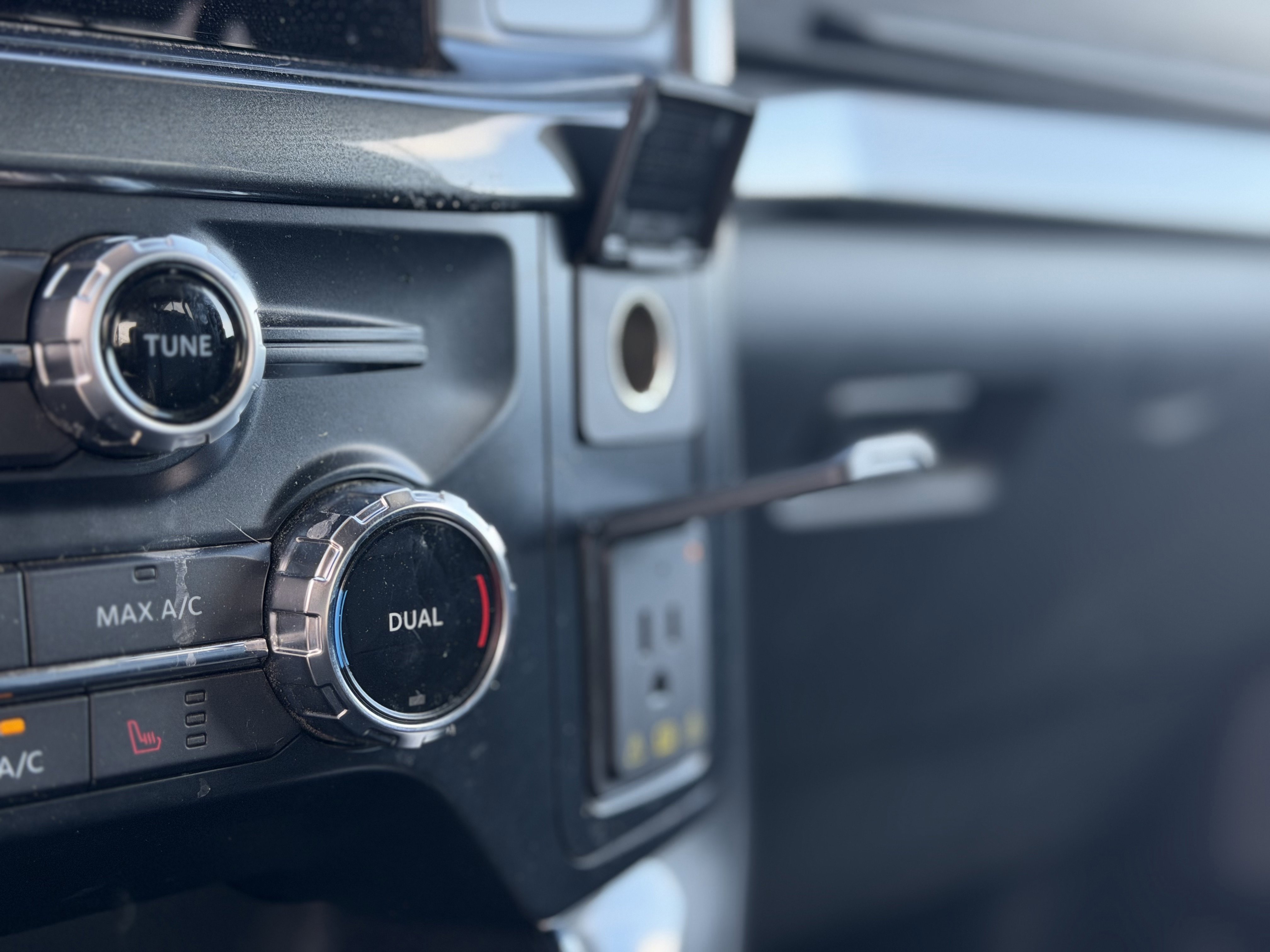 Used 2022 Ford F150 XLT w/ Equipment Group 302A High image 23