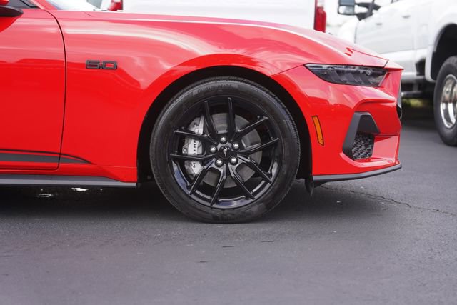 Used 2025 Ford Mustang GT image 4