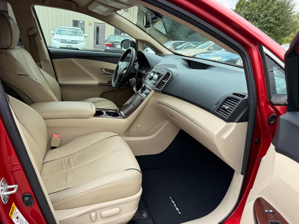 Used 2009 Toyota Venza image 14