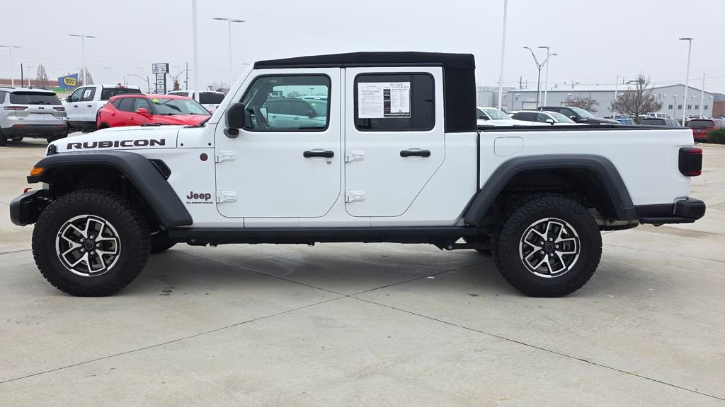 Used 2024 Jeep Gladiator Rubicon image 2