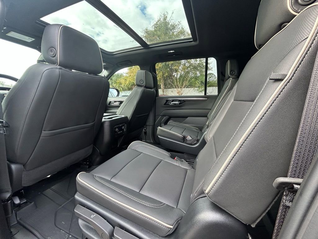New 2026 Chevrolet Suburban Premier w/ Sun And Tow Package image 14