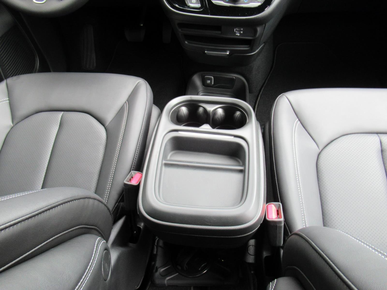 New 2027 Chrysler Pacifica LX FWD image 26