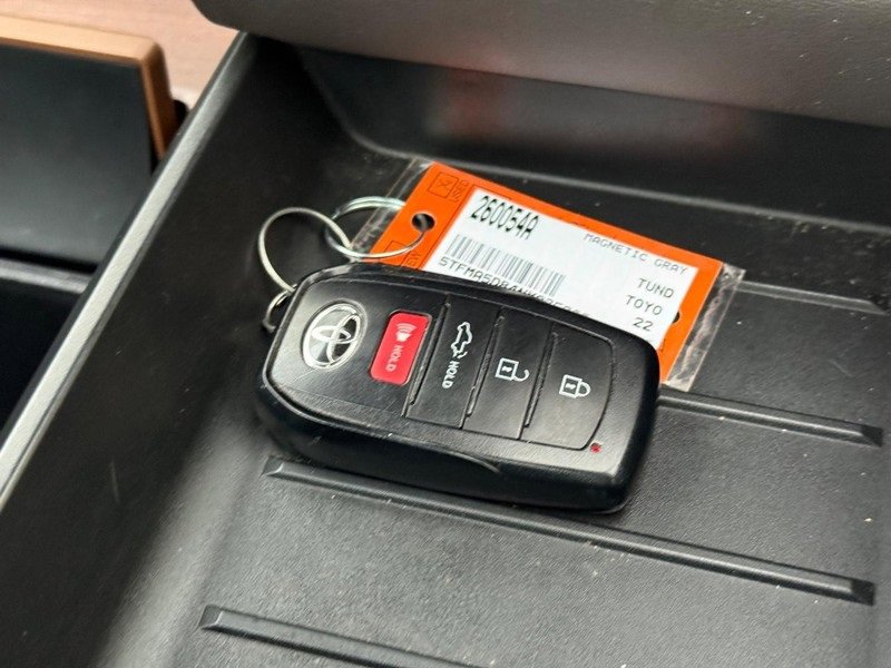 Used 2022 Toyota Tundra 1794 Edition image 32