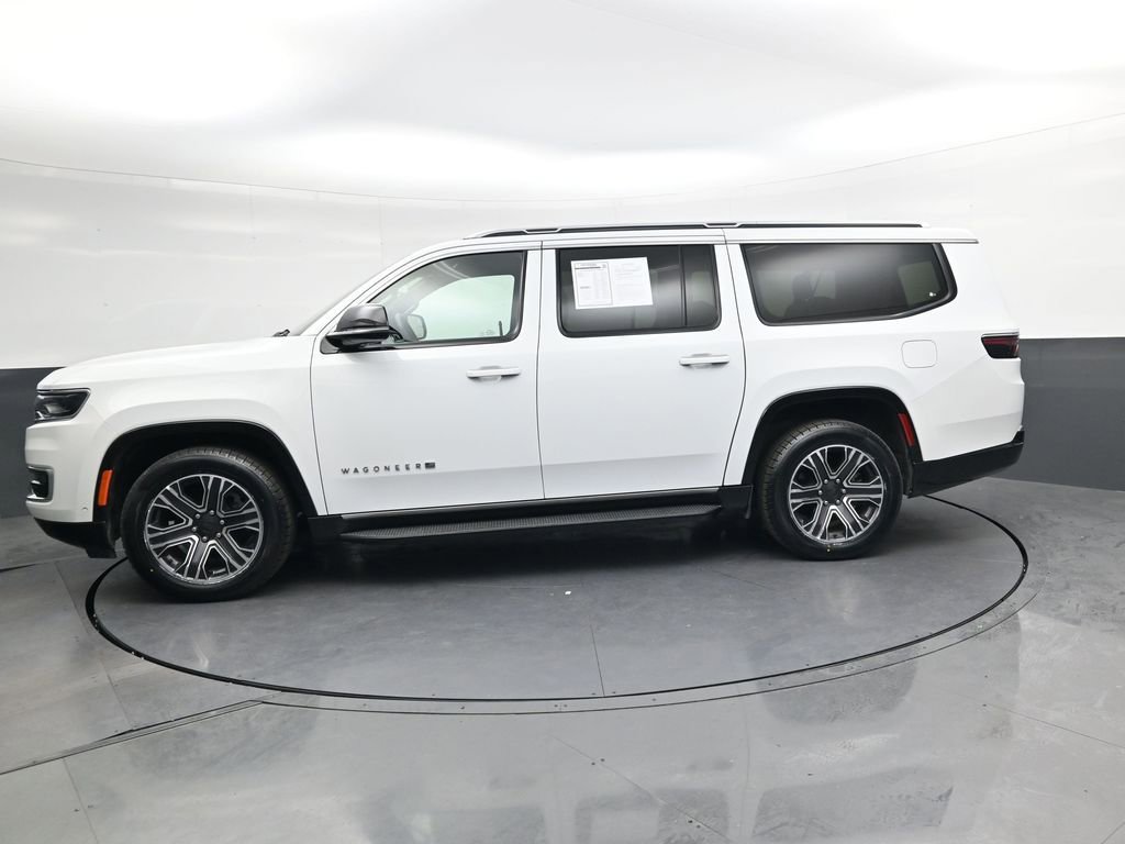 Used 2024 Jeep Wagoneer L Series II w/ Flexible Seating Group image 8