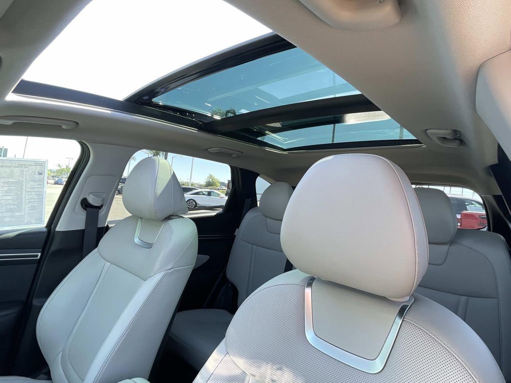 Certified 2024 Hyundai Tucson Limited image 6
