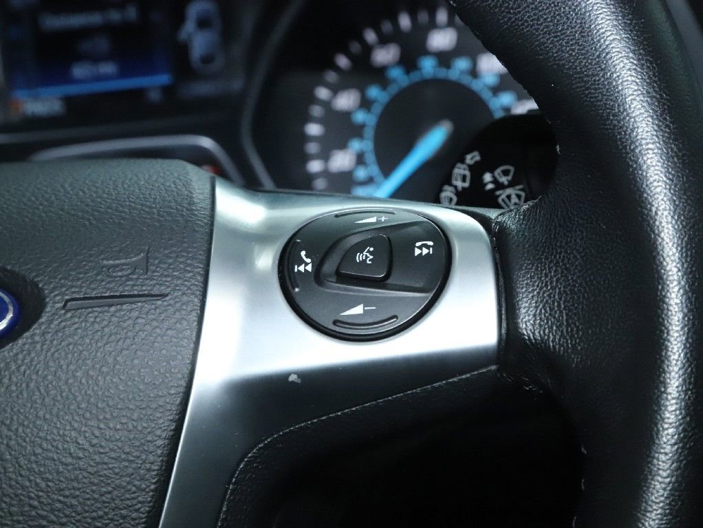 Used 2015 Ford Escape Titanium w/ Equipment Group 301A image 24