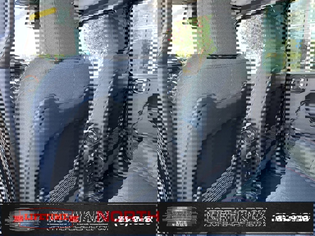 New 2025 Jeep Gladiator Rubicon w/ Convenience Group image 15