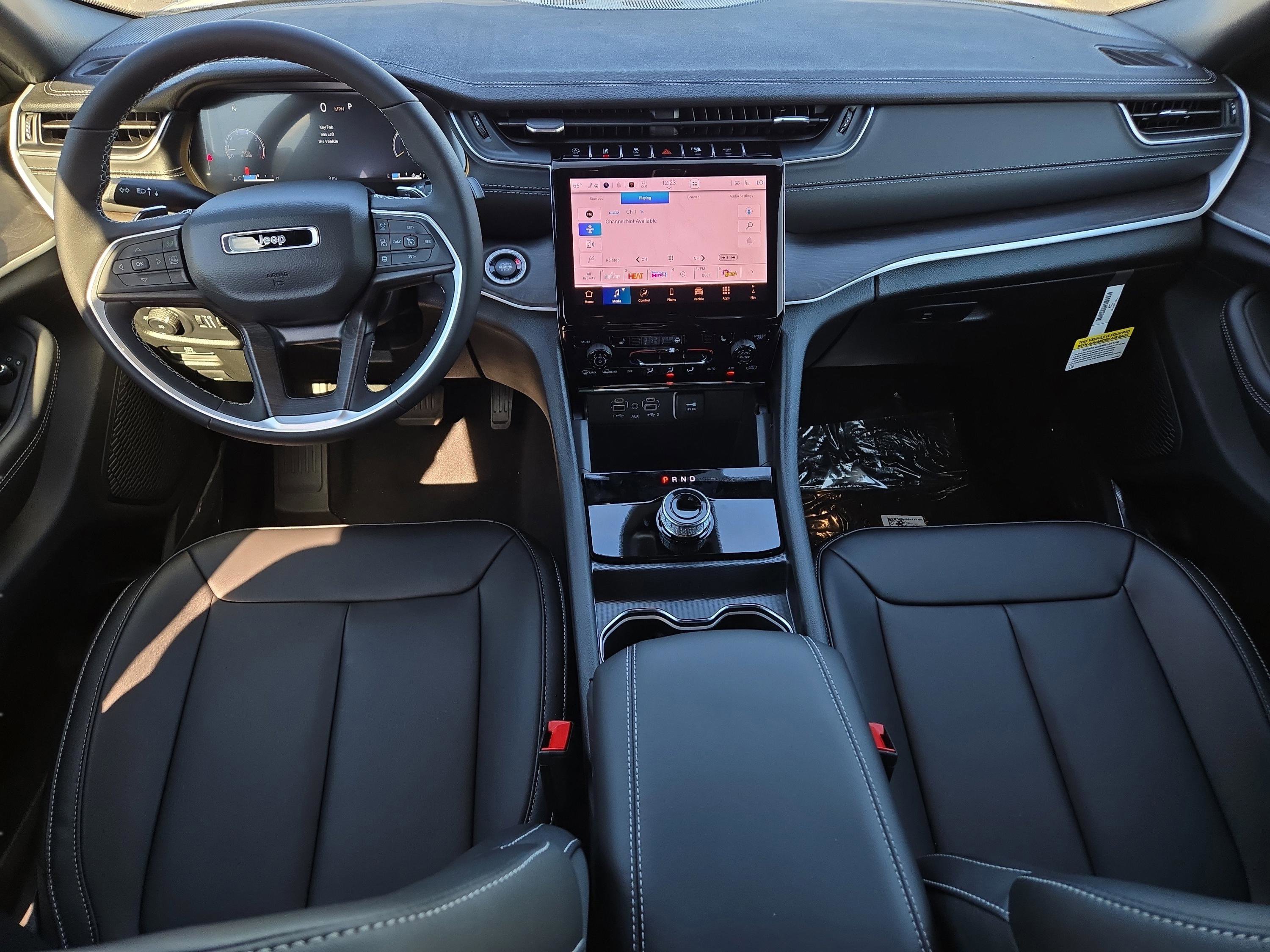 New 2025 Jeep Grand Cherokee L Limited image 19