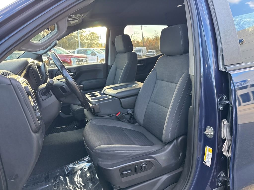 Used 2021 Chevrolet Silverado 1500 LT w/ Z71 Off-Road Package AWD/4WD image 11