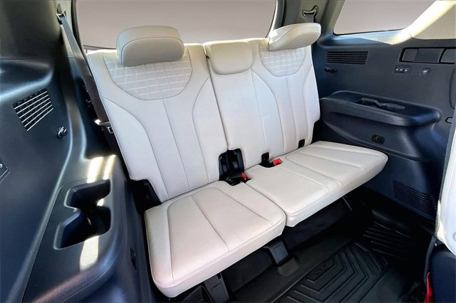 Used 2025 Hyundai Palisade Limited image 24