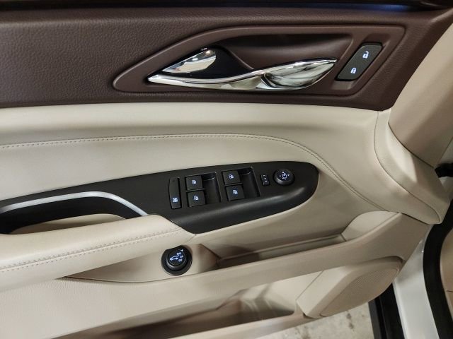 Used 2012 Cadillac SRX Luxury image 20