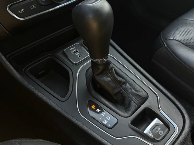 Used 2021 Jeep Cherokee Latitude Lux w/ Comfort/Convenience Group image 31