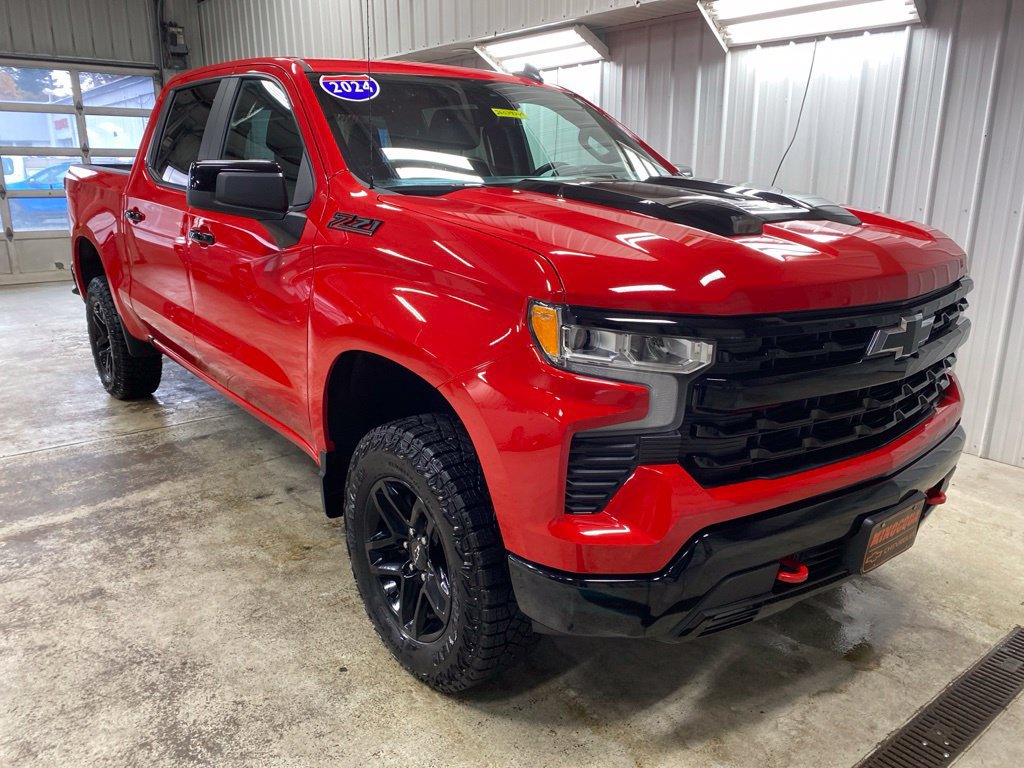 Used 2024 Chevrolet Silverado 1500 LT Trail Boss w/ Protection Package AWD/4WD image 3
