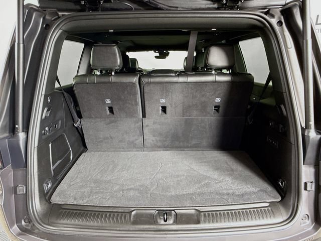 Used 2023 Jeep Wagoneer Series II RWD image 28
