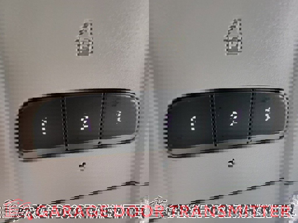 Used 2023 GMC Terrain SLT image 33