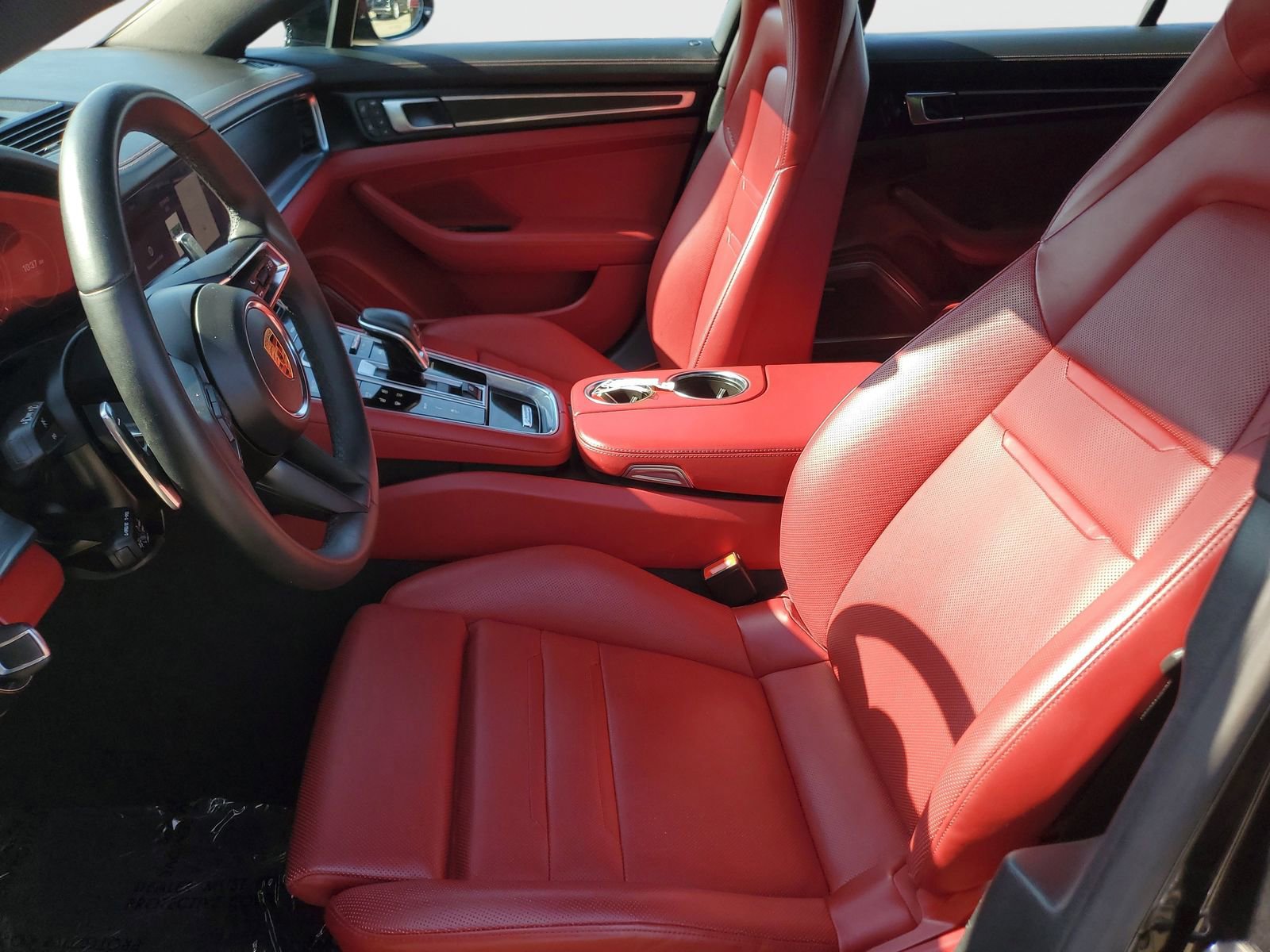 Used 2023 Porsche Panamera Platinum Edition image 18